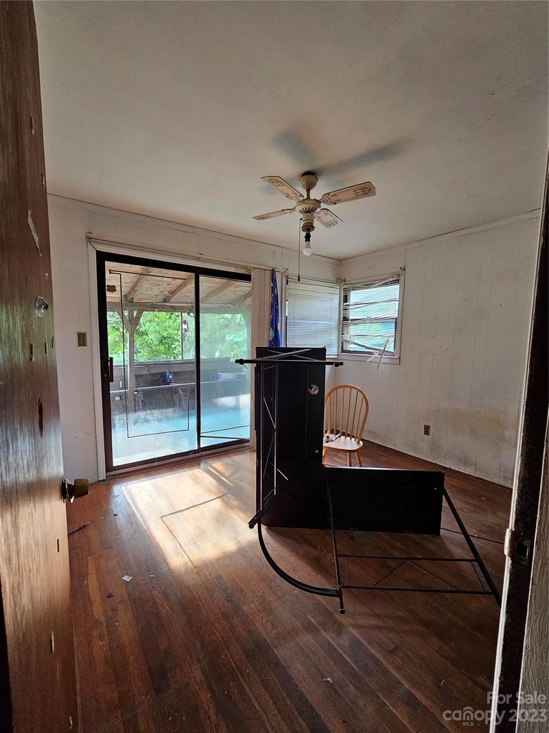 2506 Rogers Ave, Gaston, NC 28052