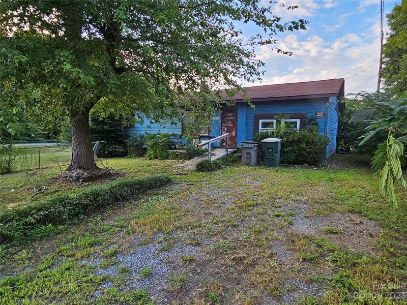 2506 Rogers Ave, Gaston, NC 28052