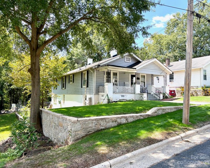 411 E Walnut Ave, Gastonia, NC 28054