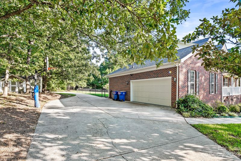 211 Todd Cir, Wingate, NC 28174