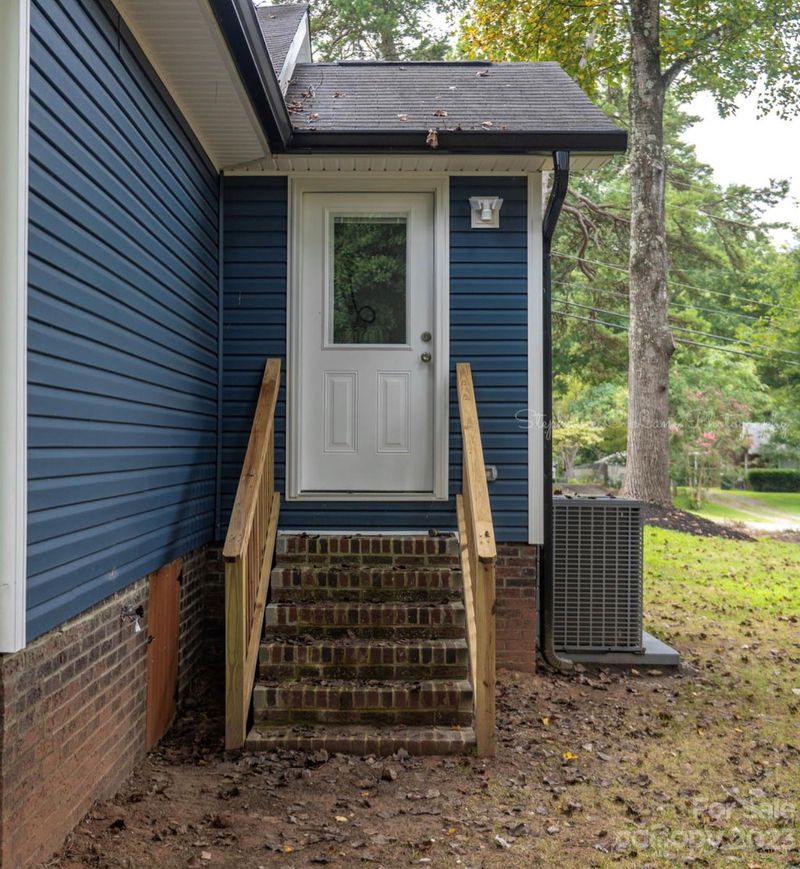 1626 W Fifth Ave, Gastonia, NC 28052