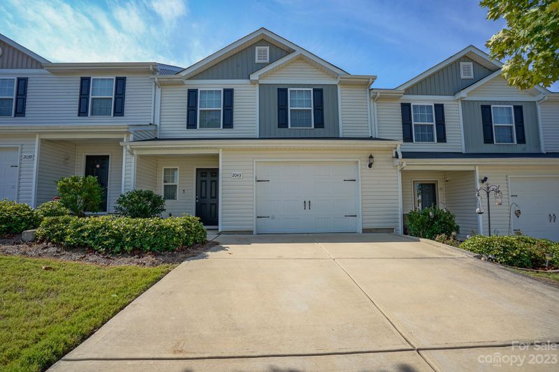 2043 Talbert Ct, Charlotte, NC 28214