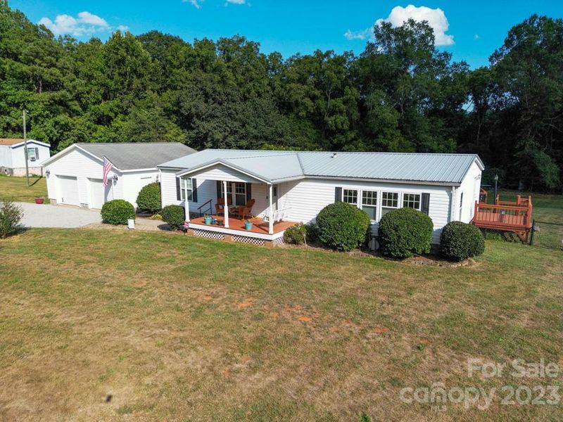 1527 Highland Bluff Ct, Lincolnton, NC 28092