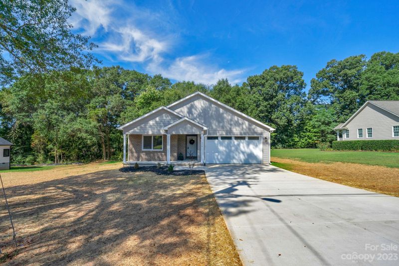 216 Jonas Dr, Lincolnton, NC 28092
