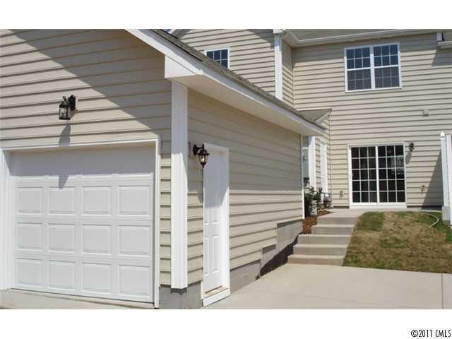149 Leyton Loop #B, Mooresville, NC 28117