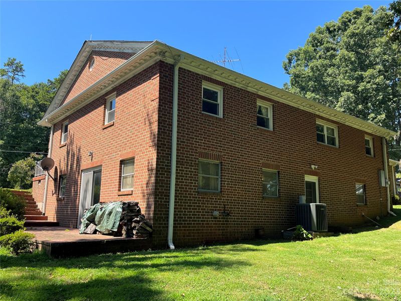 6008 Miller Rd, Kannapolis, NC 28081