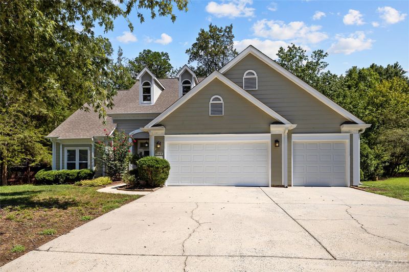 3103 Wild Lark Ct, Charlotte, NC 28210