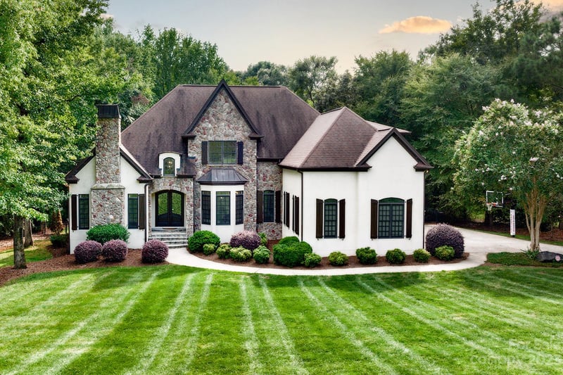 255 Blue River Rd, Lake Wylie, SC 29710