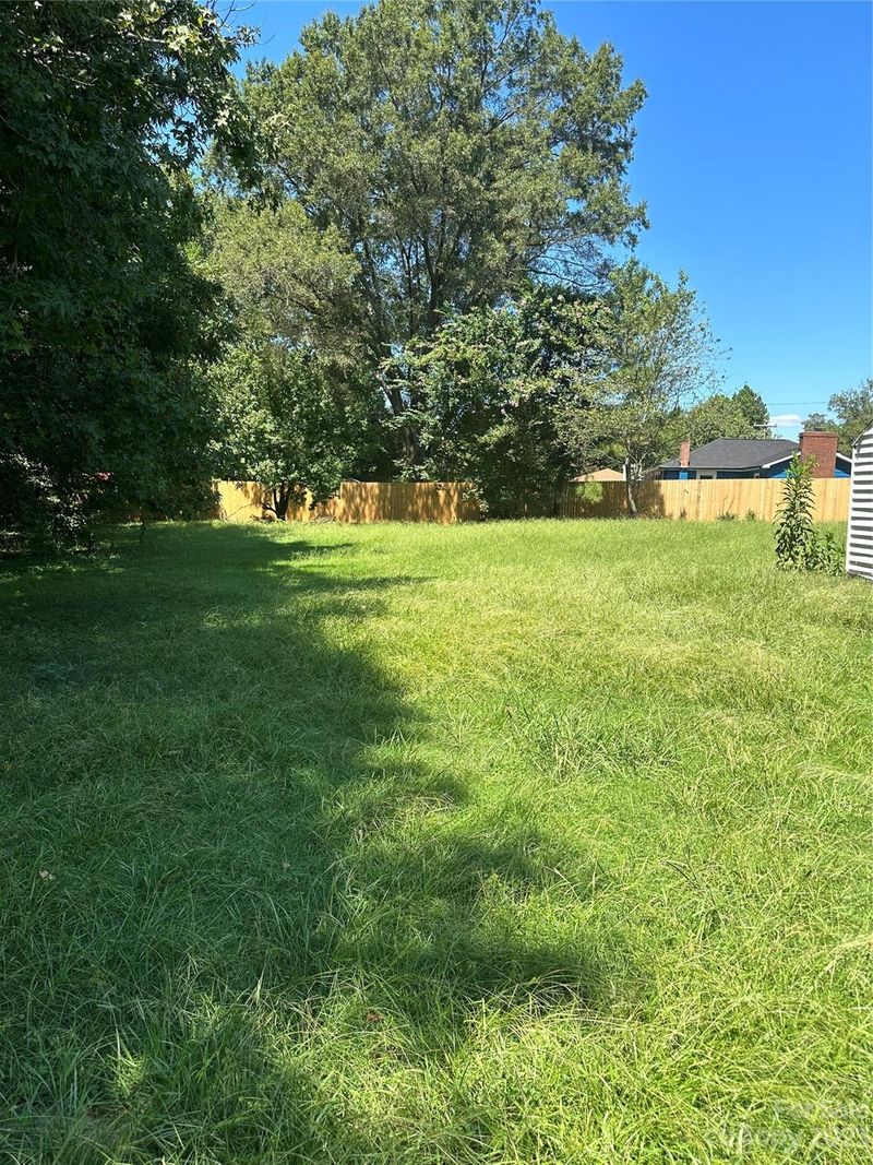 5625 Old Plank Rd, Charlotte, NC 28216
