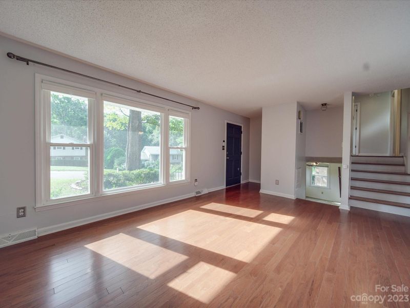 730 Pineborough Rd, Charlotte, NC 28212