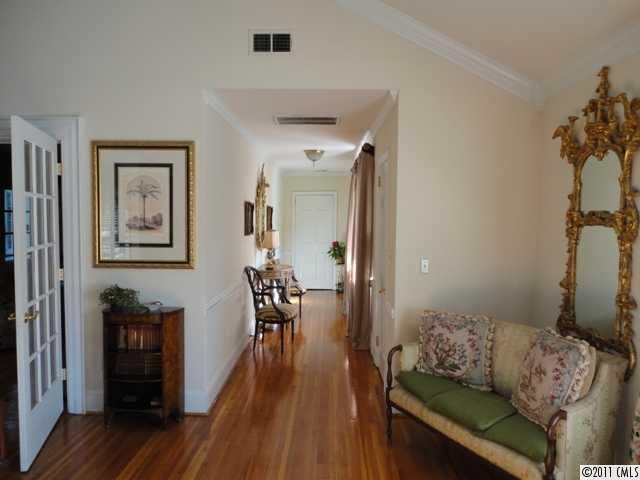650 Kirby Ave, Gastonia, NC 28054