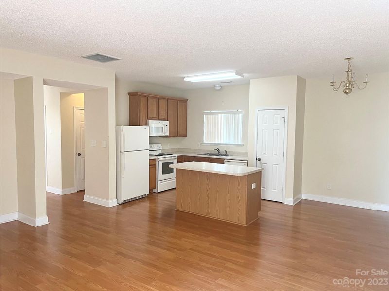 430 Tribune Dr, Charlotte, NC 28214