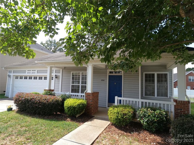 1016 Traditions Park Dr, Pineville, NC 28134