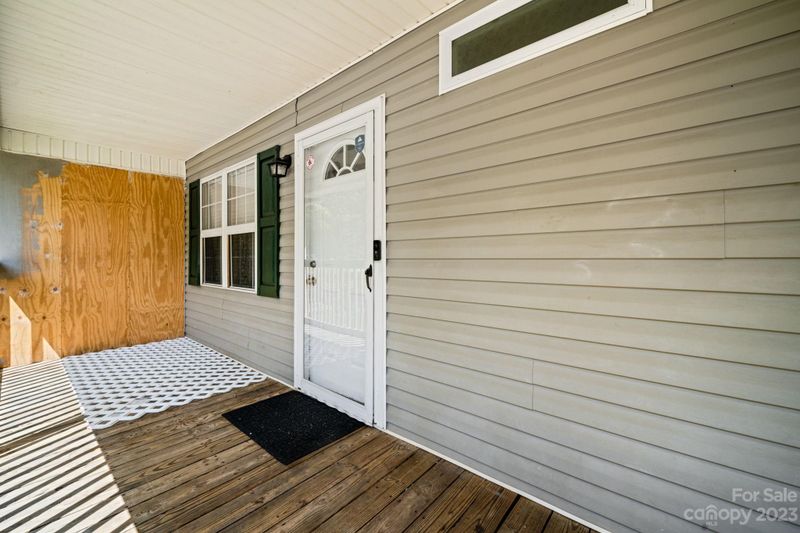 128 W 15th St, Newton, NC 28658