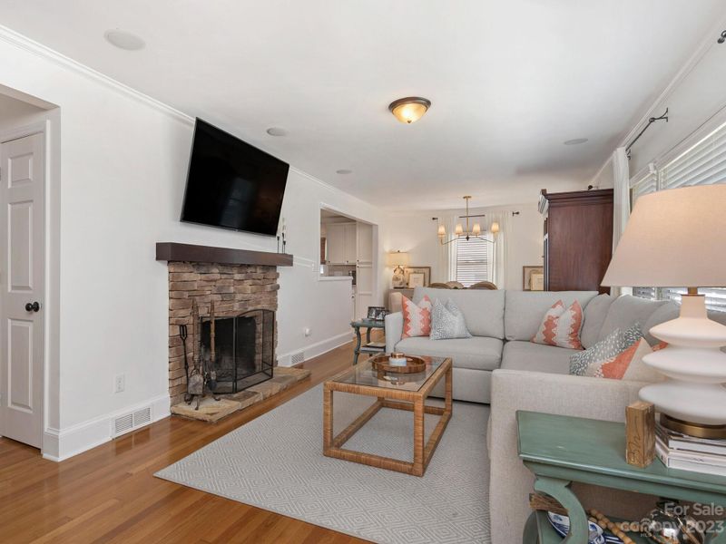 5420 Valley Forge Rd, Charlotte, NC 28210