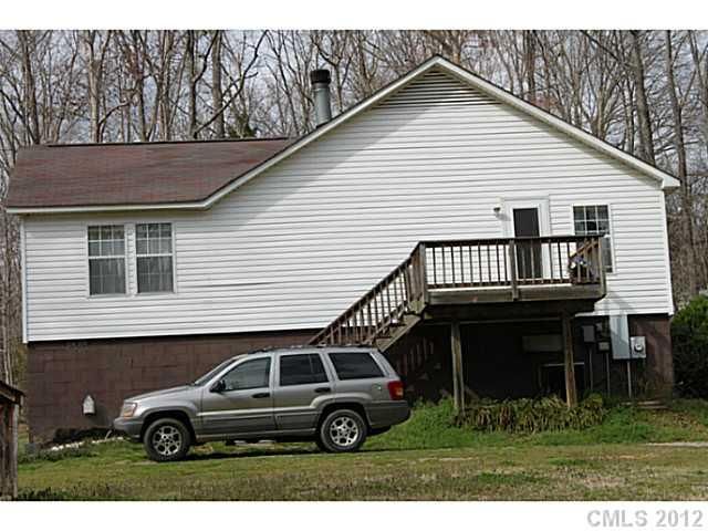 121 Fox Run Ln, Stanley, NC 28164