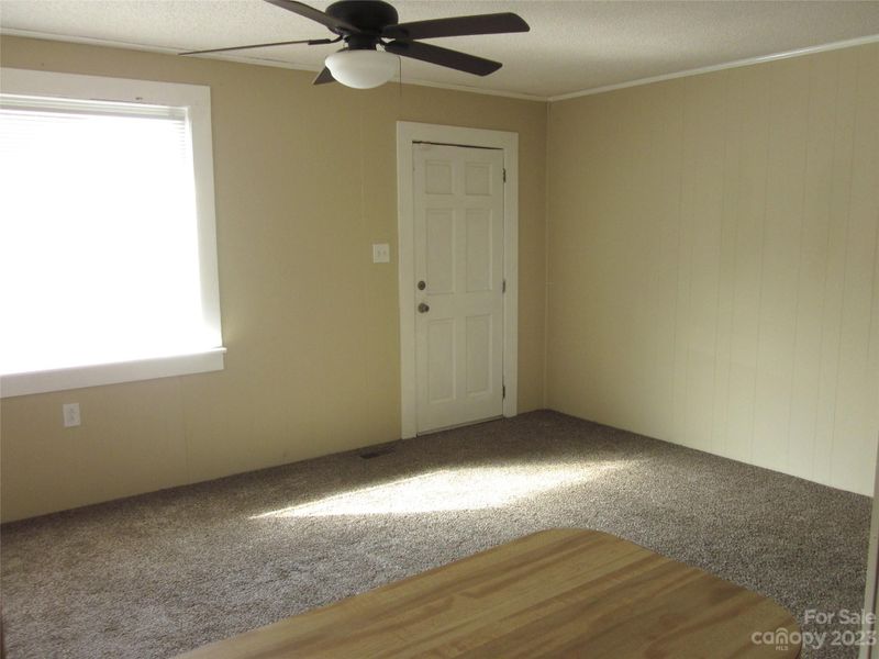 113 Roper St, Belmont, NC 28012