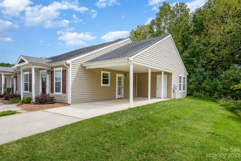 1008 Old Chestnut Way, Cramerton, NC 28032