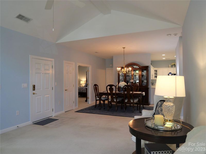 8208 Windsor Ridge Dr, Charlotte, NC 28277