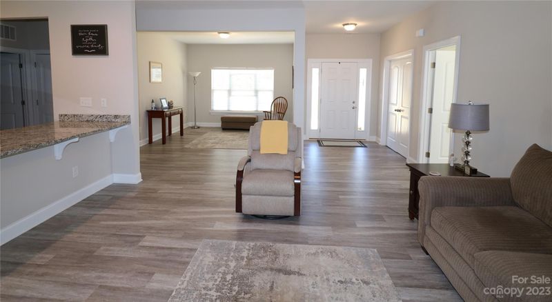 169 Windstone Dr, Troutman, NC 28166
