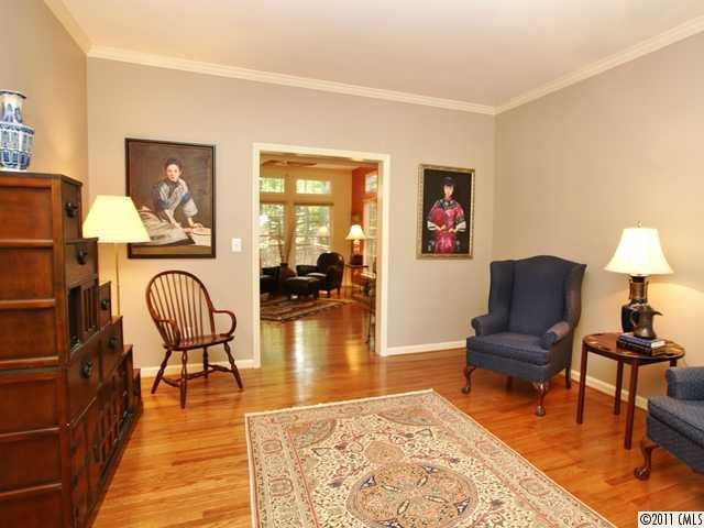 3130 Laurel Wood Dr, Matthews, NC 28105
