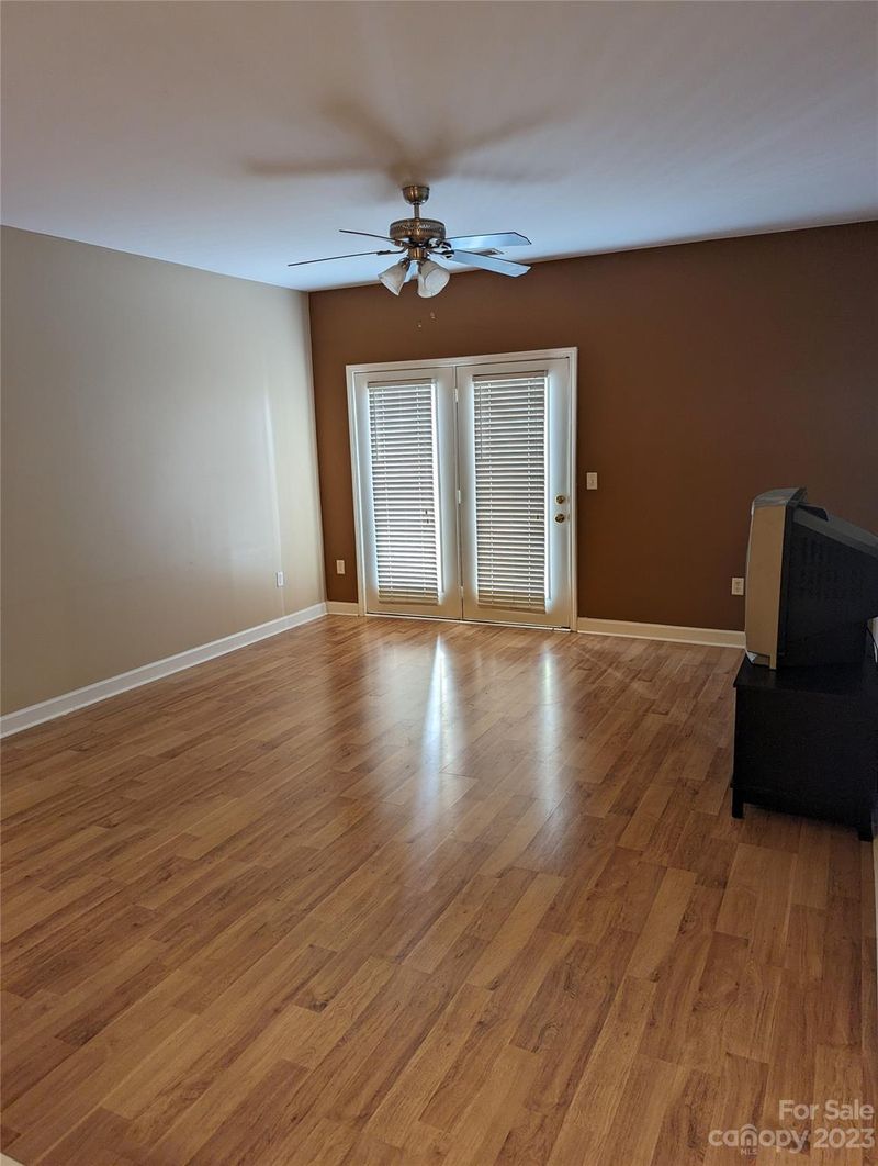 9942 Hyde Glen Ct, Charlotte, NC 28262