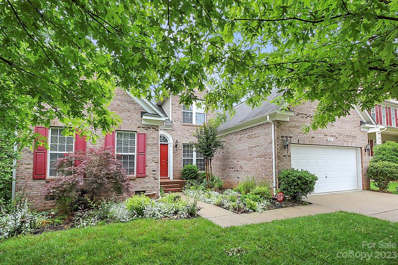 11135 Winget Pond Rd, Charlotte, NC 28278