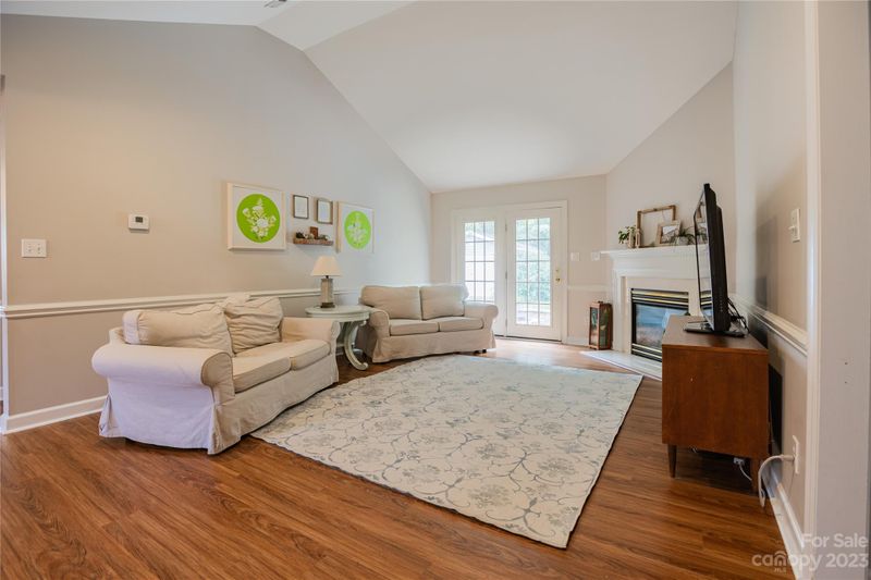 559 Cameron Pointe Ln, Belmont, NC 28012