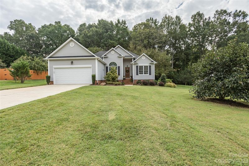 559 Cameron Pointe Ln, Belmont, NC 28012