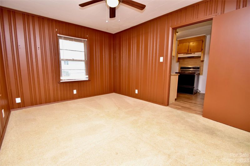 403 N Ransom St, Gastonia, NC 28052