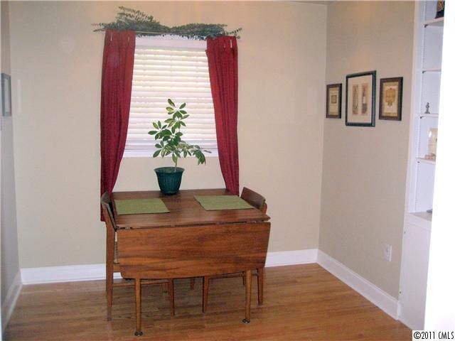 835 Riverwood Rd, Charlotte, NC 28270