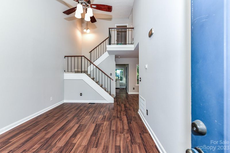 9028 Saint Thomas Ln, Charlotte, NC 28277