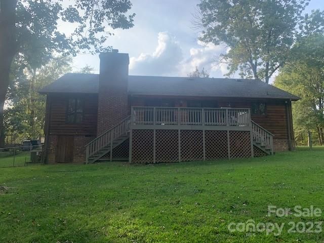 2490 Forrestbrook Dr, Kannapolis, NC 28083