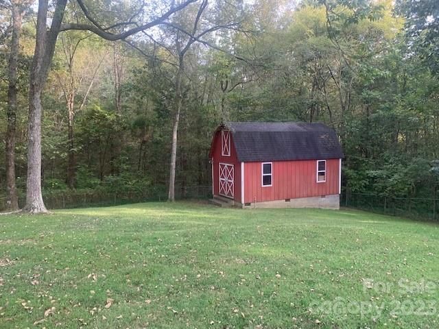 2490 Forrestbrook Dr, Kannapolis, NC 28083