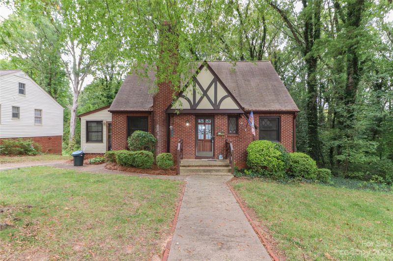 603 E Front St, Statesville, NC 28677