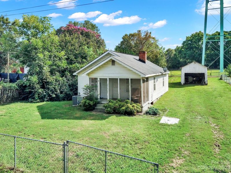 1021 Roosevelt St, Clover, SC 29710