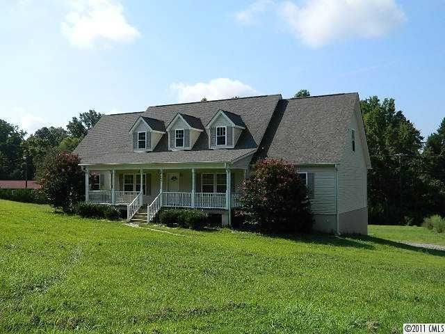 833 Myrtle Clark Kelly Rd, Mount Holly, NC 28120