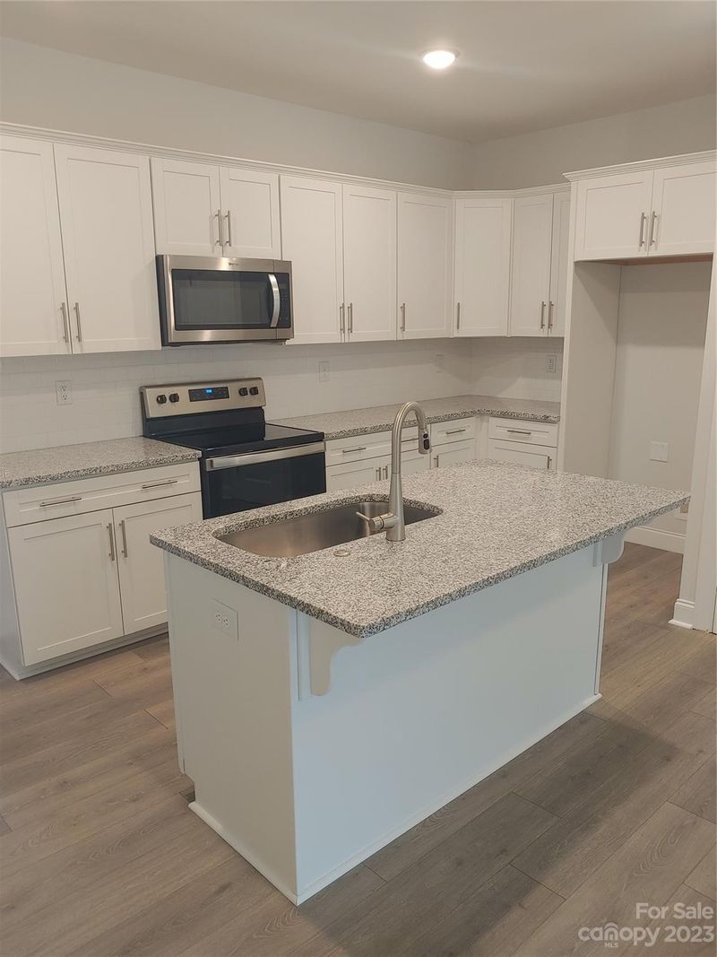 1803 Edgewater Dr NW, Conover, NC 28613