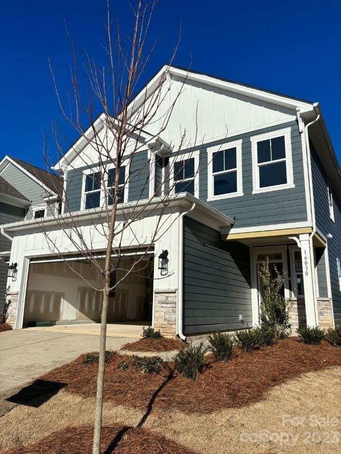 16030 River Tree Ln, Charlotte, NC 28278