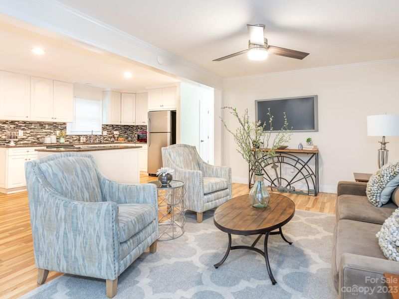 401 Jackson Pl, Matthews, NC 28104