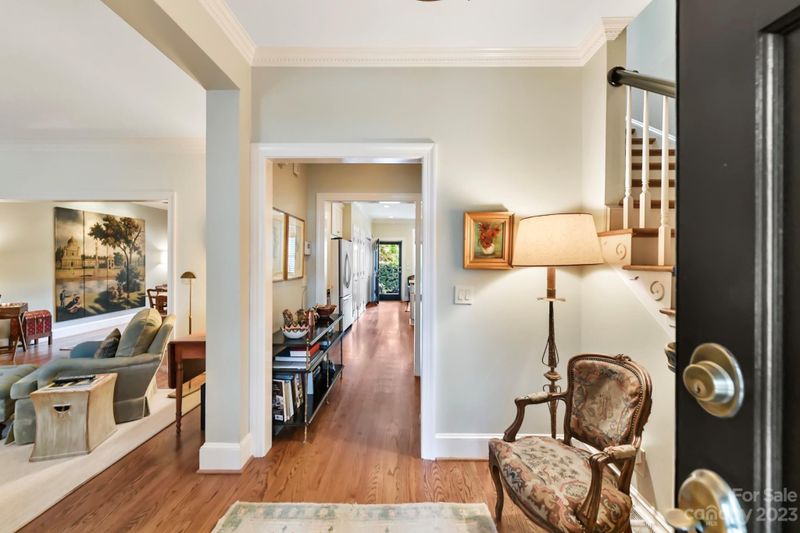 2332 Beverly Dr, Charlotte, NC 28207