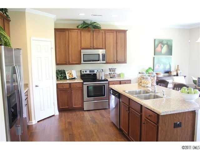 9705 Paper Tree Rd, Charlotte, NC 28227
