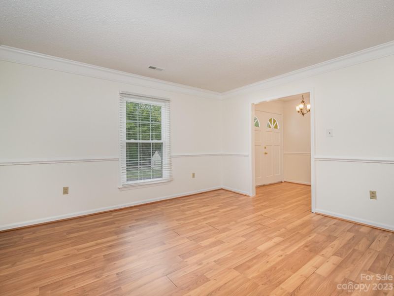 2512 Lytham Dr, Charlotte, NC 28210