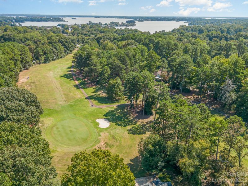 8229 Fairfield Forest Rd, Denver, NC 28037