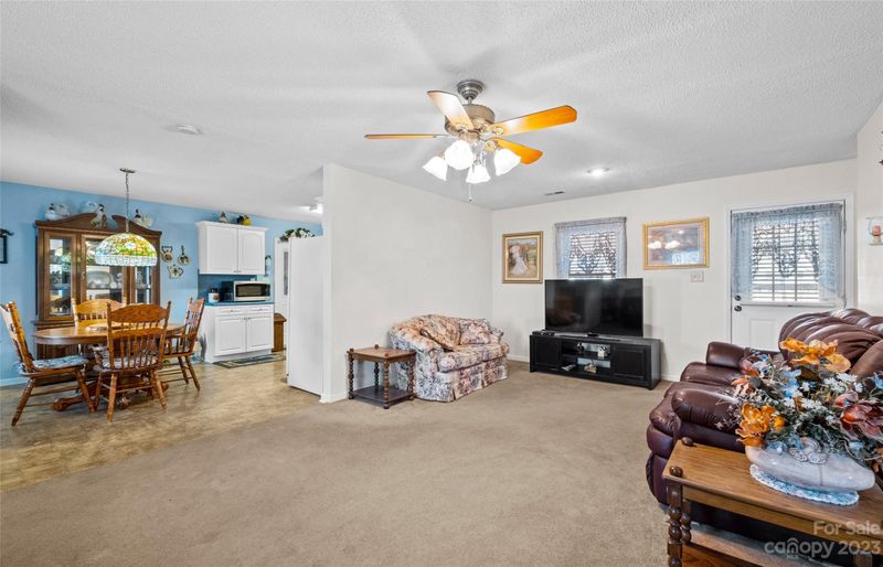1113 Rembrandt Dr, Concord, NC 28027