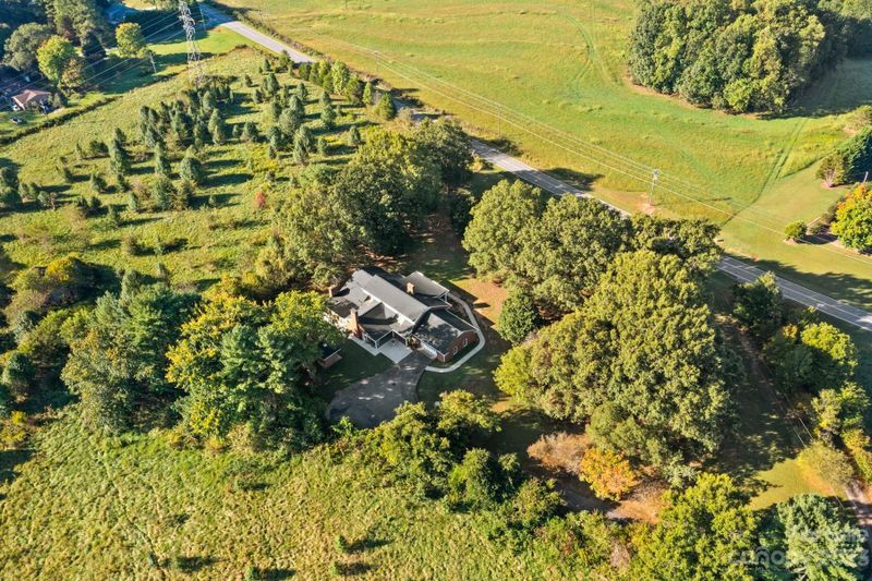 4290 C & B Farm Rd, Conover, NC 28613