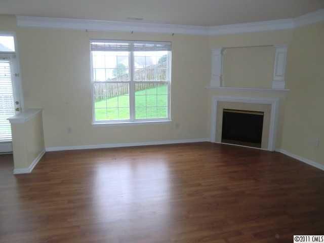 439 Wrayhill Dr, Charlotte, NC 28262