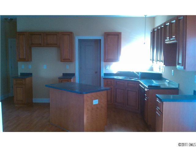 8303 Mccarron Way, Charlotte, NC 28215