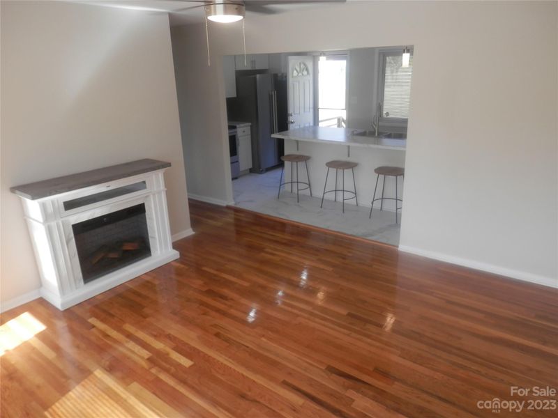 2500 Kendall Dr, Charlotte, NC 28216