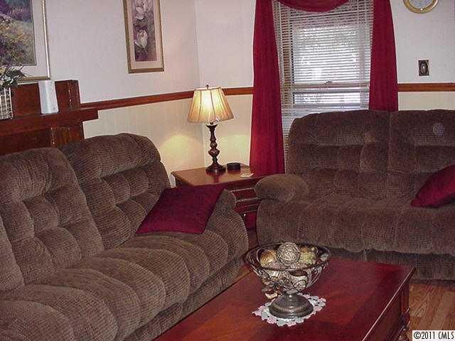 900 Laye St, Belmont, NC 28012